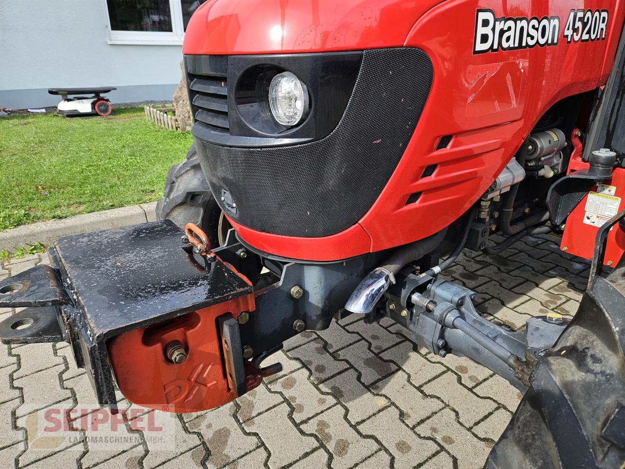 Traktor des Typs Branson 4520 R, Gebrauchtmaschine in Groß-Umstadt (Bild 3)