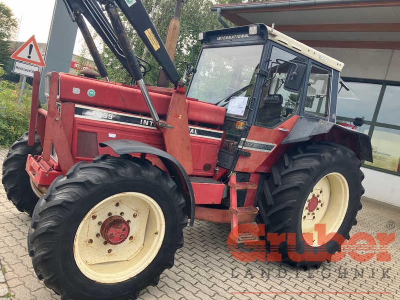 Traktor typu Case IH 1255 A, Gebrauchtmaschine w Ampfing (Zdjęcie 2)