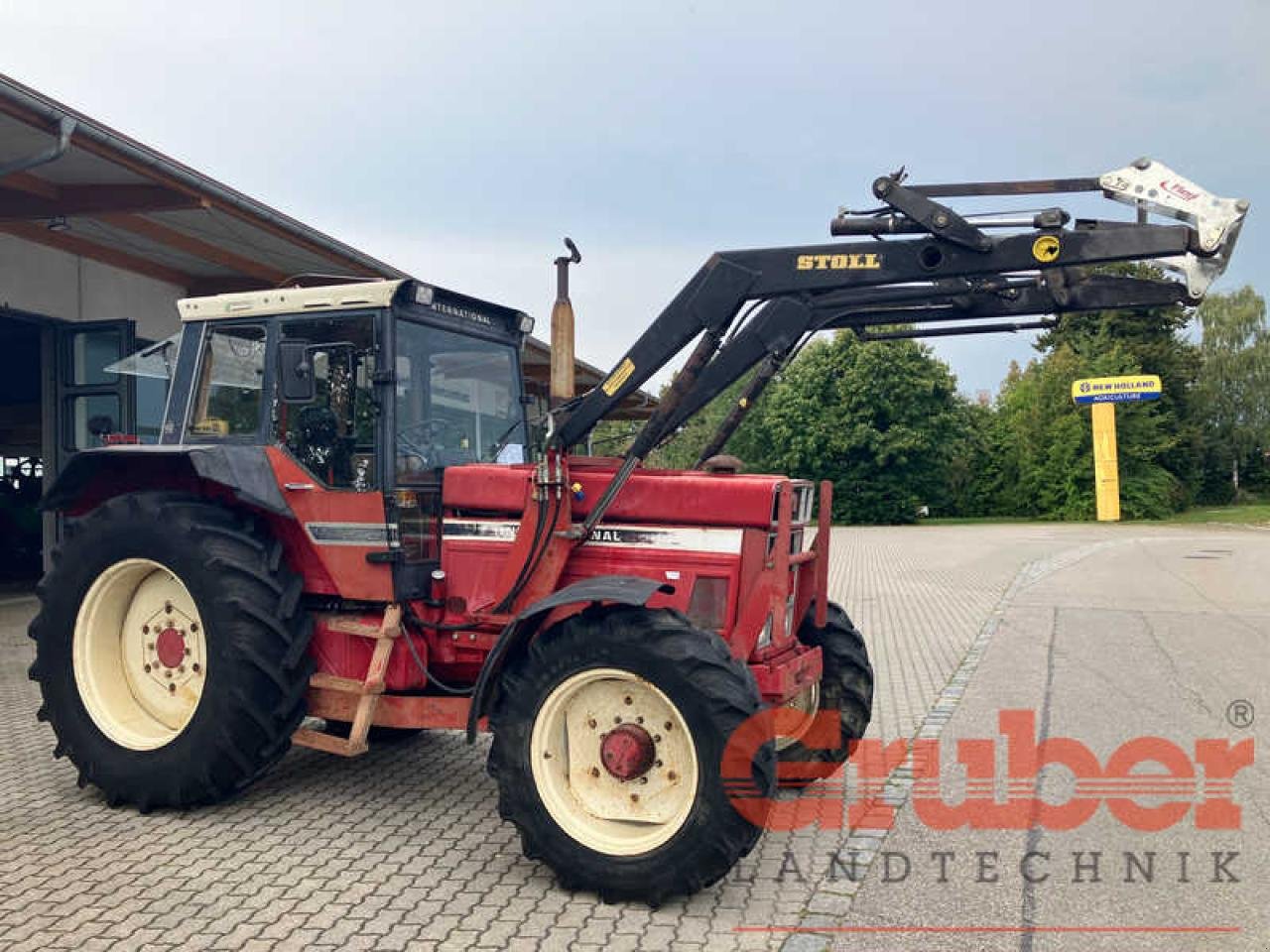 Traktor of the type Case IH 1255 A, Gebrauchtmaschine in Ampfing (Picture 7)