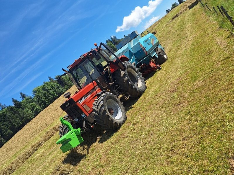 Traktor Türe ait Case IH 1255xl, Gebrauchtmaschine içinde Les Sagnettes (resim 1)