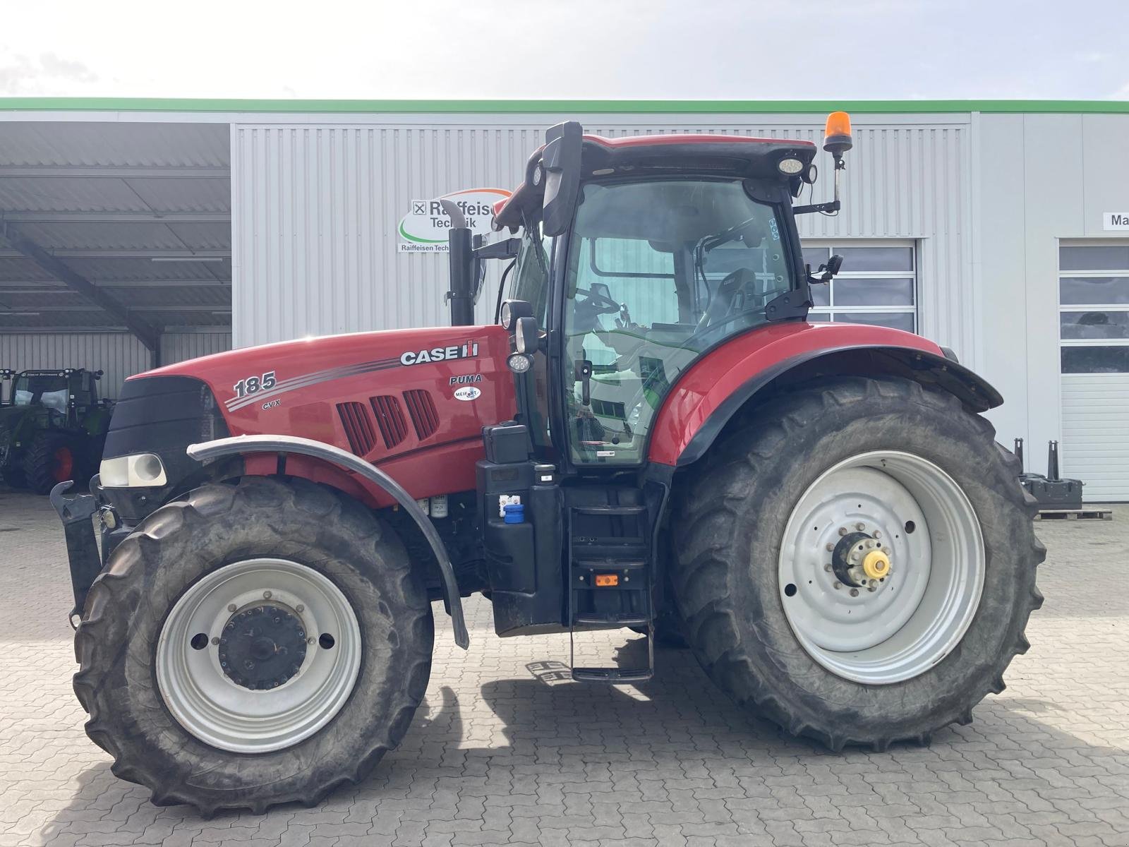 Traktor типа Case IH 185 CVX, Gebrauchtmaschine в Bevern (Фотография 5)