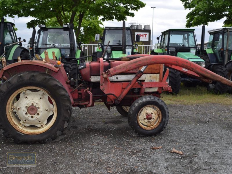 Traktor des Typs Case IH 383, Gebrauchtmaschine in Oyten (Bild 1)