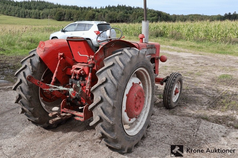 Traktor Türe ait Case IH 414 International Diesel 4 cyl., Gebrauchtmaschine içinde Hadsund (resim 3)