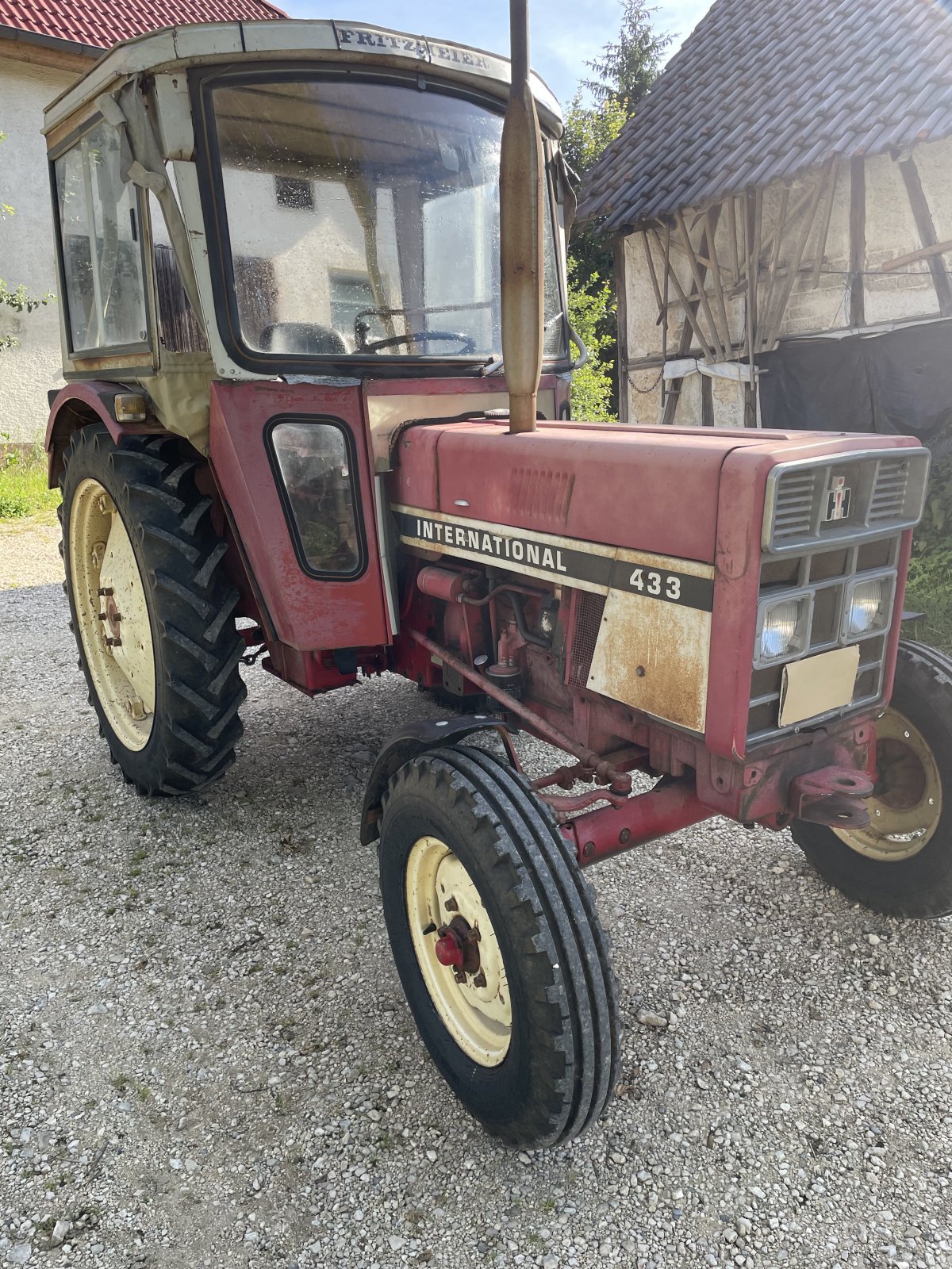 Traktor of the type Case IH 433, Gebrauchtmaschine in Mehrstetten (Picture 1)