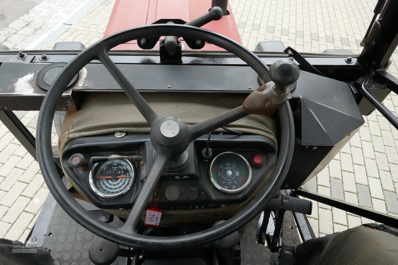 Traktor of the type Case IH 433S mit Combi-Cab Niedrigkabine. Guter Zustand - Technisch OK!, Gebrauchtmaschine in Langenzenn (Picture 8)