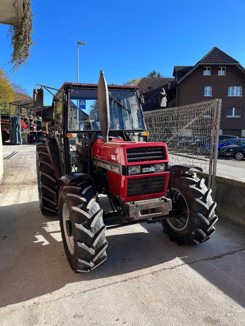 Traktor des Typs Case IH 633, Gebrauchtmaschine in Helgisried (Bild 1)