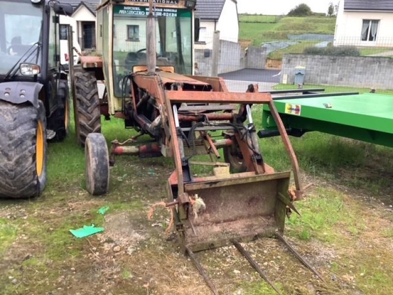 Traktor del tipo Case IH 644, Gebrauchtmaschine In les hayons