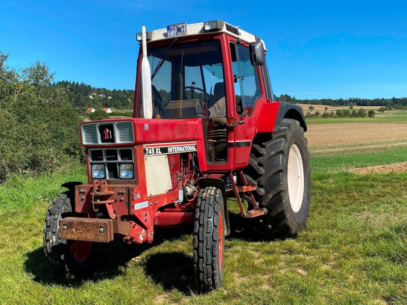 Traktor типа Case IH 745 XL, Gebrauchtmaschine в Waldalgesheim (Фотография 1)