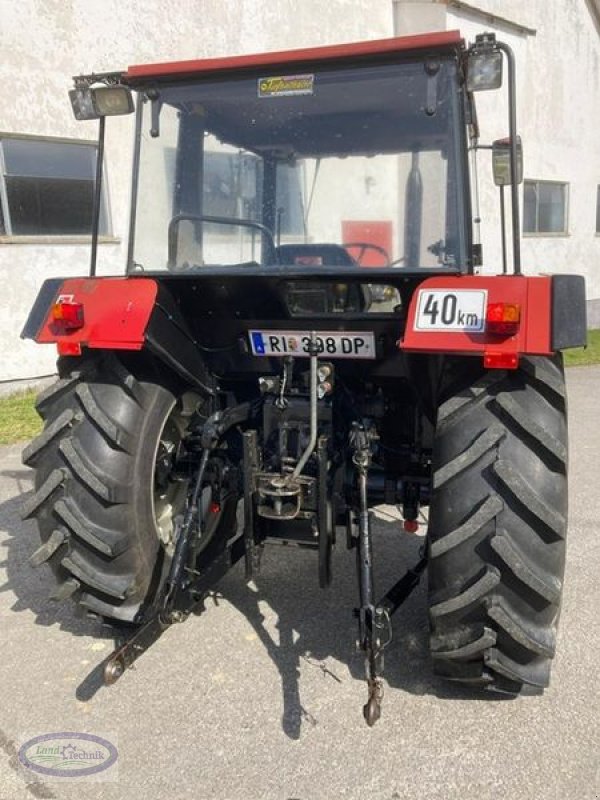 Traktor des Typs Case IH 833 A, Gebrauchtmaschine in Münzkirchen (Bild 3)