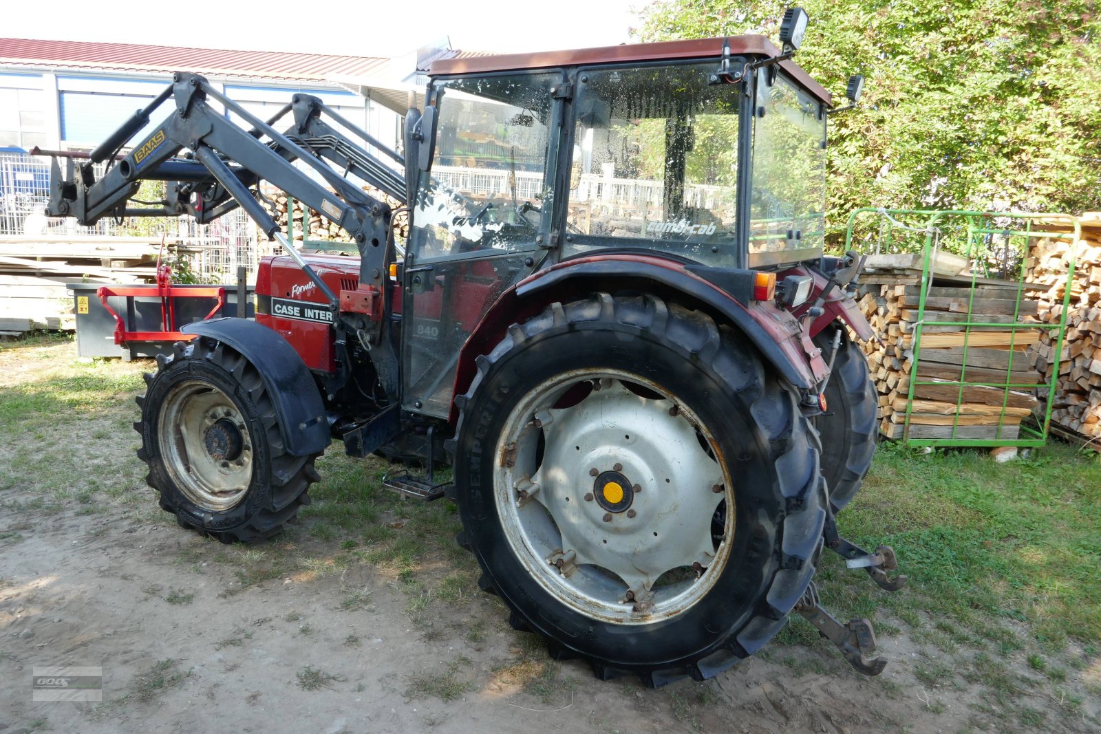 Traktor del tipo Case IH 840 Allrad. Mit Baas Ind-Lader. Einsatzbereit. 18500 Euro, Gebrauchtmaschine en Langenzenn (Imagen 2)