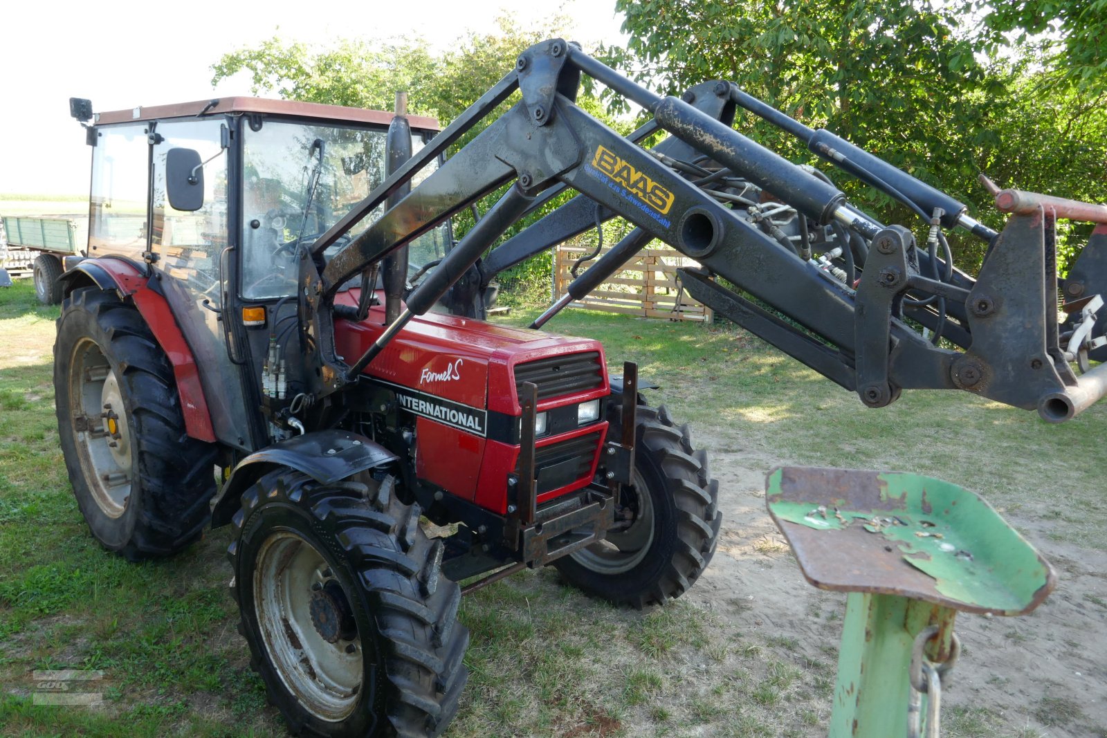 Traktor typu Case IH 840 Allrad. Mit Baas Ind-Lader. Einsatzbereit. 18500 Euro, Gebrauchtmaschine w Langenzenn (Zdjęcie 5)