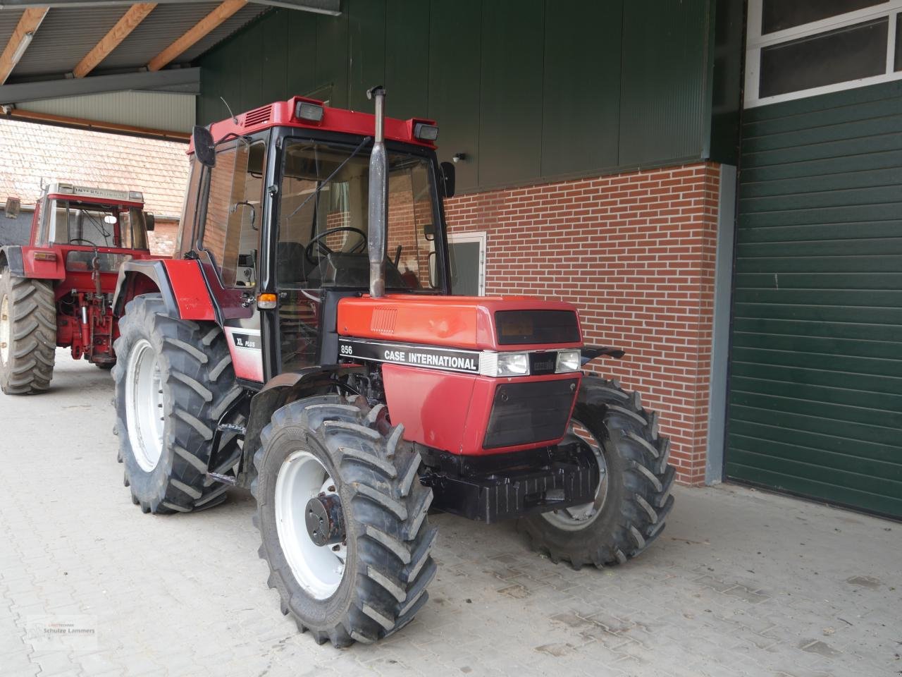 Traktor des Typs Case IH 856 XL Plus, Gebrauchtmaschine in Borken (Bild 2)