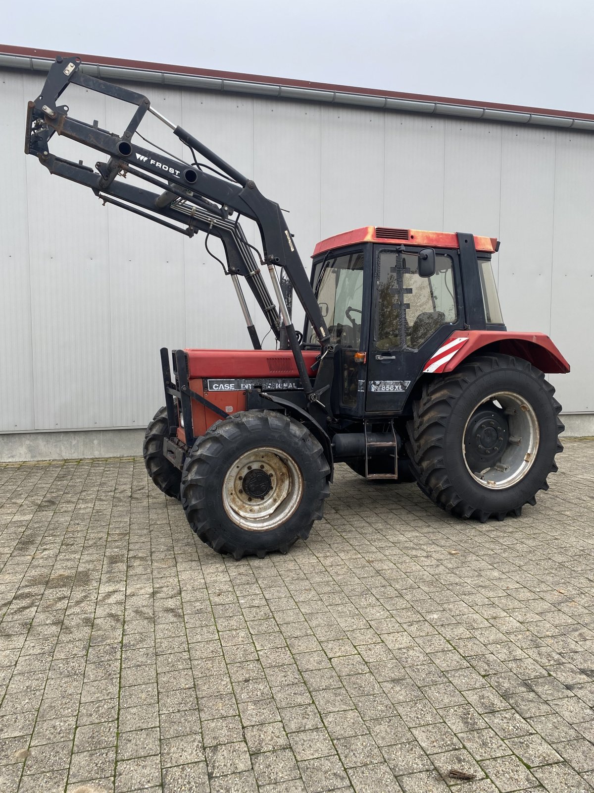 Traktor van het type Case IH 856 XL, Gebrauchtmaschine in Hemau (Foto 2)