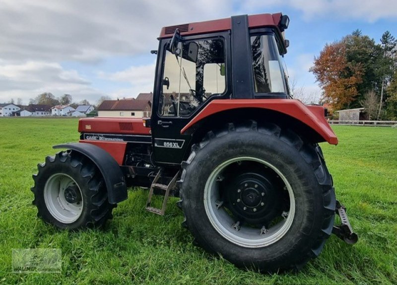 Traktor des Typs Case IH 856 XL, Gebrauchtmaschine in Wolnzach (Bild 2)