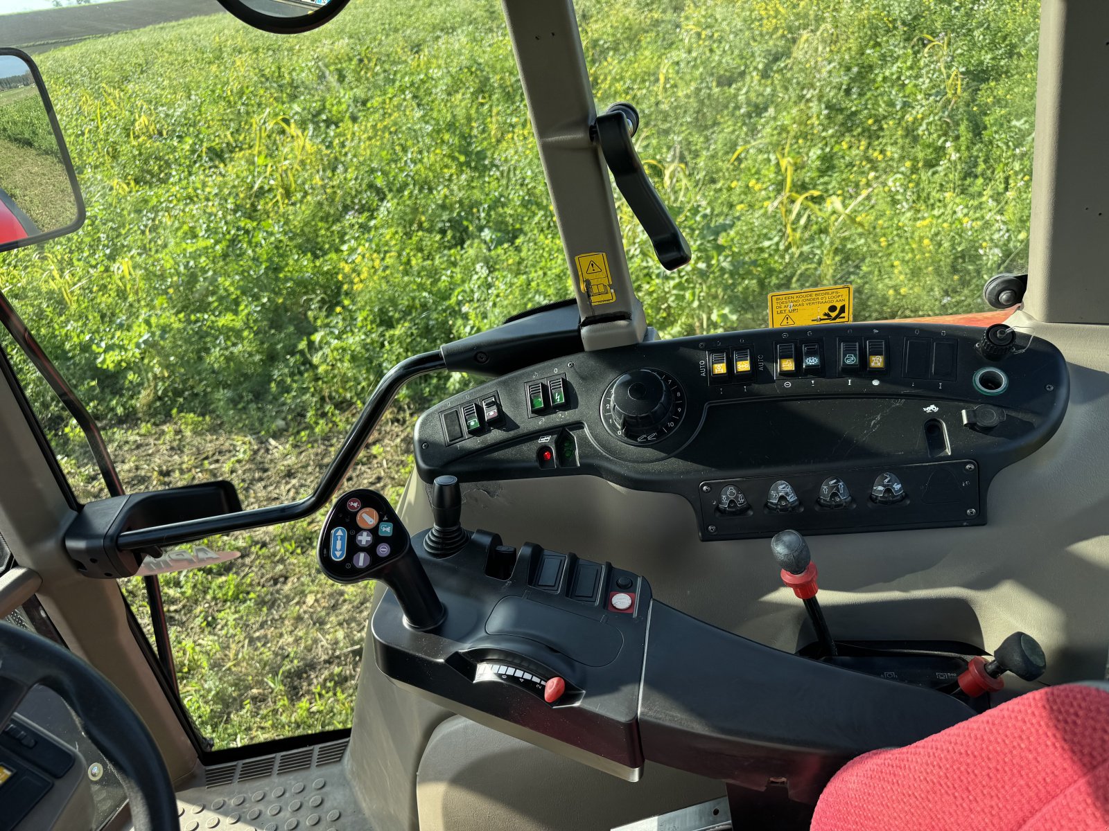 Traktor van het type Case IH CVX 1155, Gebrauchtmaschine in Steinerkirchen an der Traun (Foto 3)