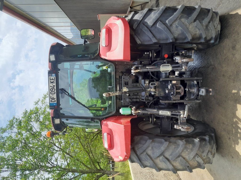 Traktor типа Case IH FARMALL 105 U PRO, Gebrauchtmaschine в BEAULEU (Фотография 3)