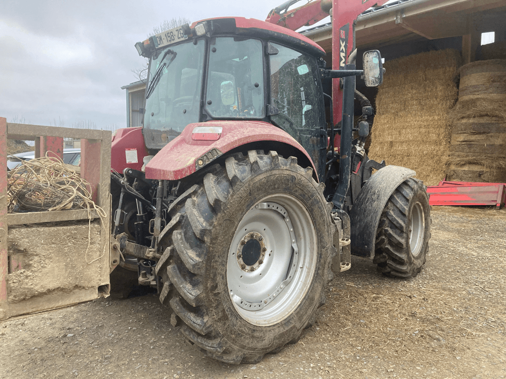 Traktor of the type Case IH FARMALL 105 U, Gebrauchtmaschine in CONDE SUR VIRE (Picture 2)