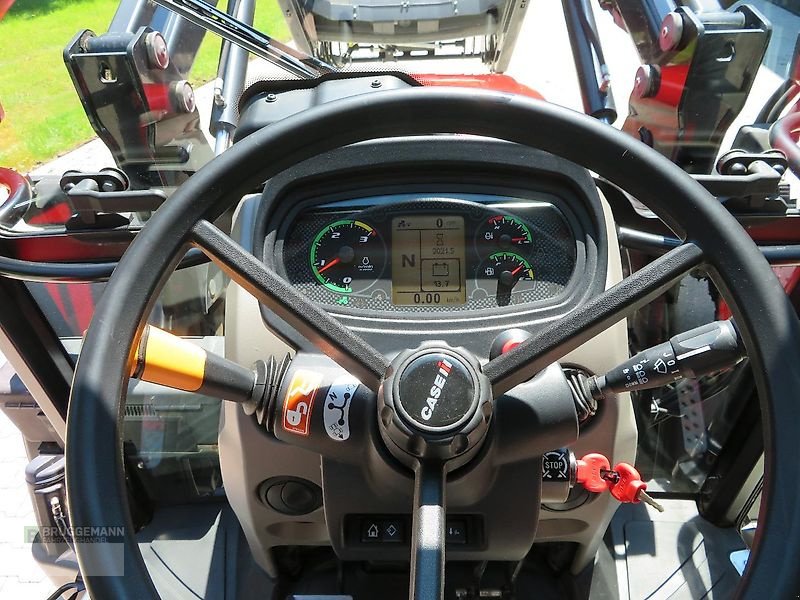 Traktor of the type Case IH Farmall 105U mit Industriefrontlader, Druckluftanlage, Klimaanlage, Gebrauchtmaschine in Meppen (Picture 19)