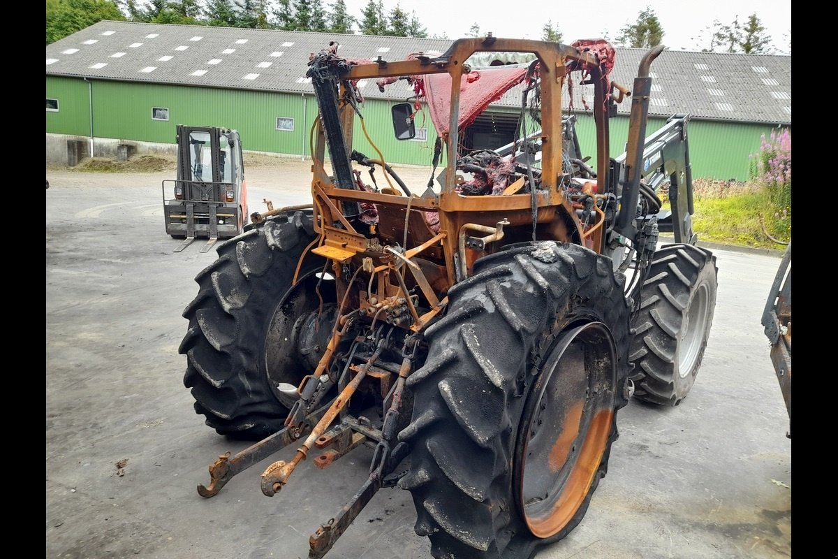 Traktor Türe ait Case IH Farmall 115A, Gebrauchtmaschine içinde Viborg (resim 3)