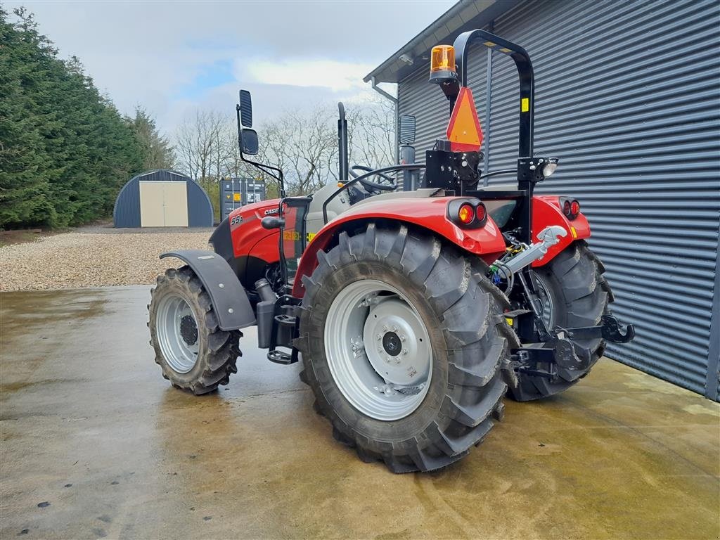 Traktor от тип Case IH Farmall 55 A STOR DÆK MONTERING, Gebrauchtmaschine в Rødekro (Снимка 2)