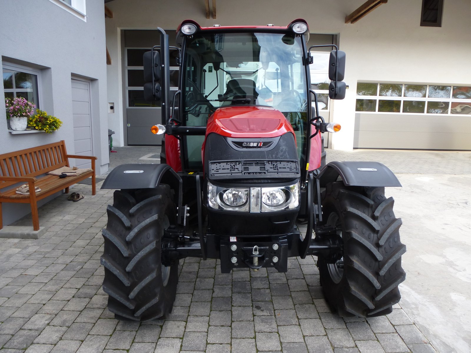 Traktor des Typs Case IH Farmall 55 A, Gebrauchtmaschine in Petersdorf (Bild 3)