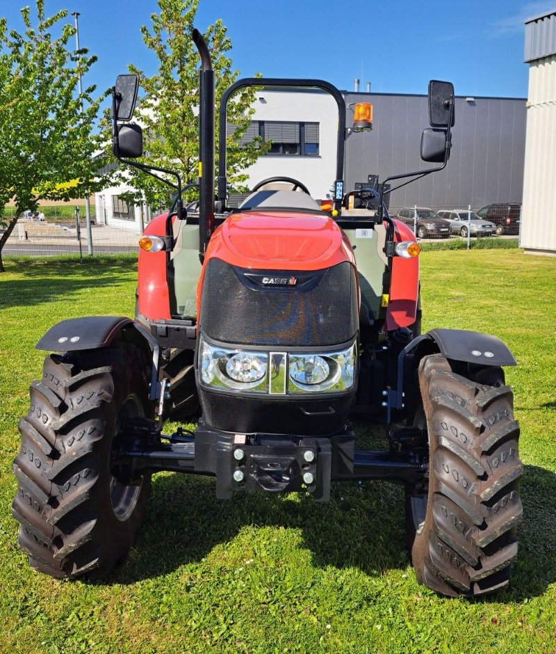 Traktor of the type Case IH Farmall 55 A, Neumaschine in Burkau (Picture 4)