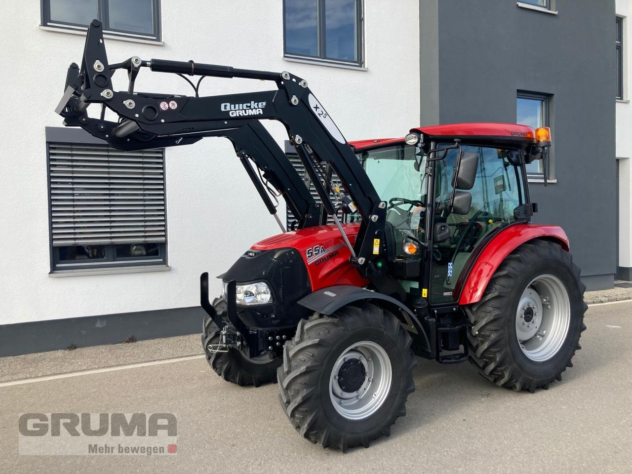 Traktor del tipo Case IH Farmall 55 A, Neumaschine In Friedberg-Derching (Immagine 1)