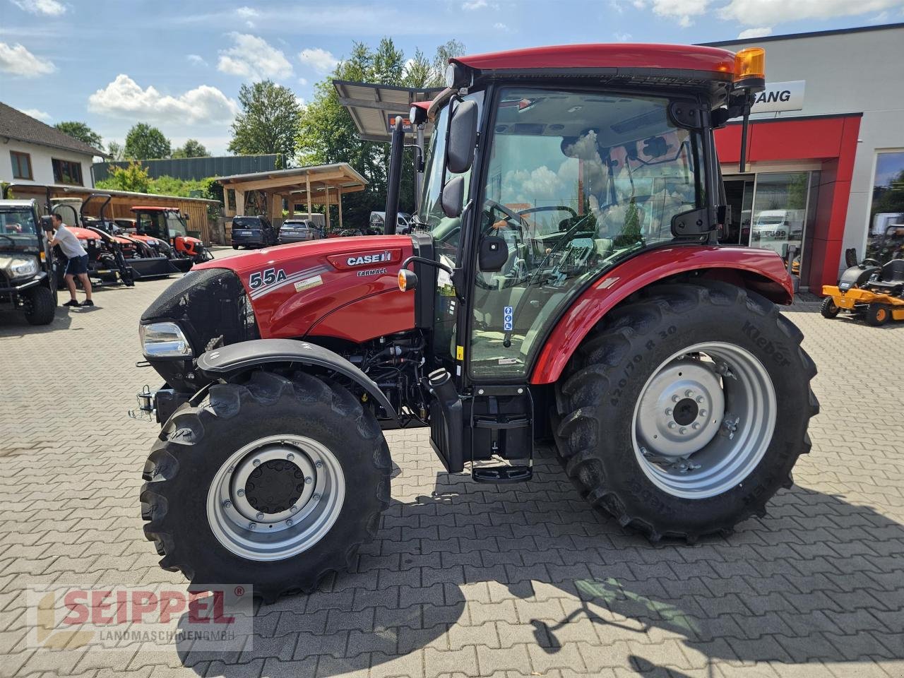 Traktor des Typs Case IH FARMALL 55 A, Neumaschine in Groß-Umstadt (Bild 3)