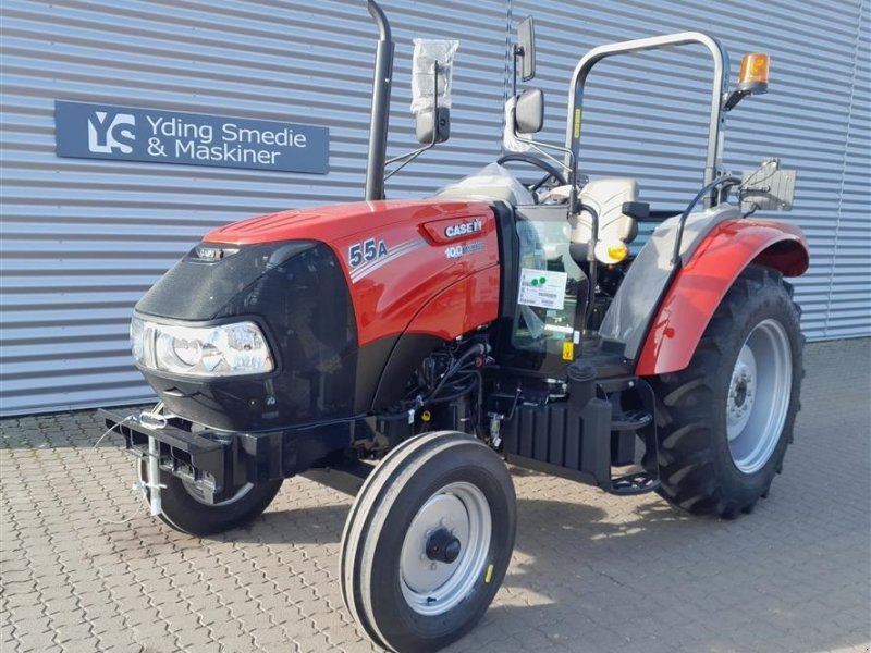 Traktor of the type Case IH Farmall 55A, Gebrauchtmaschine in Horsens (Picture 1)