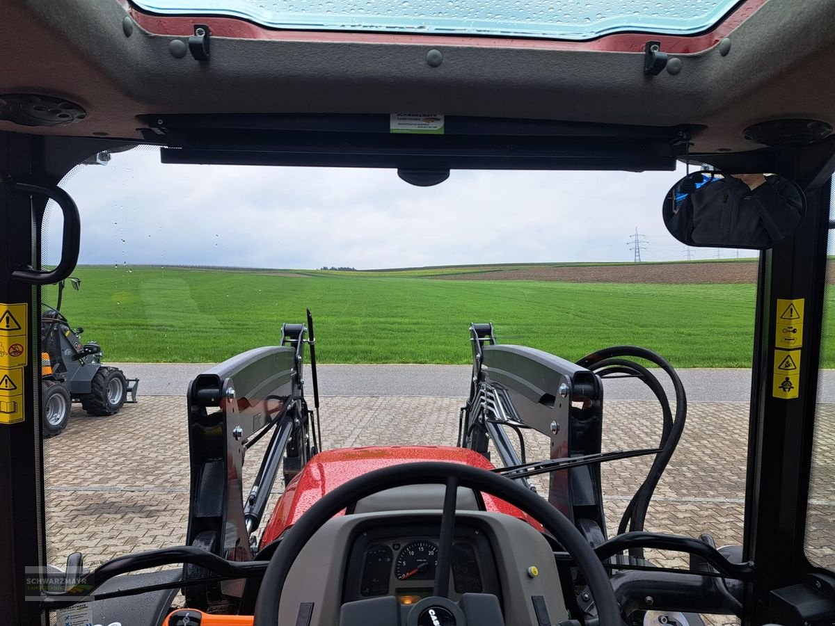 Traktor van het type Case IH Farmall 65 A, Neumaschine in Aurolzmünster (Foto 21)