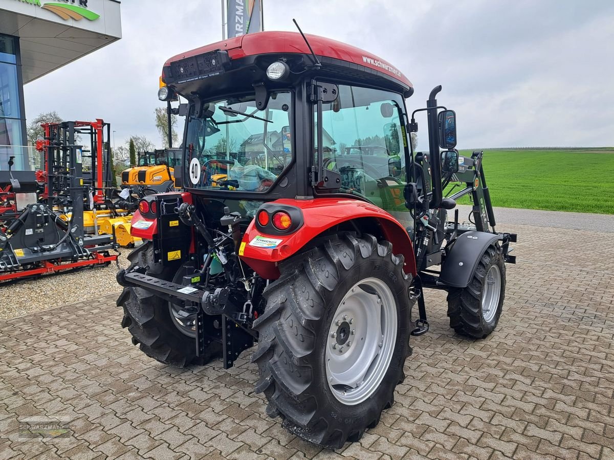 Traktor of the type Case IH Farmall 65 A, Neumaschine in Aurolzmünster (Picture 3)