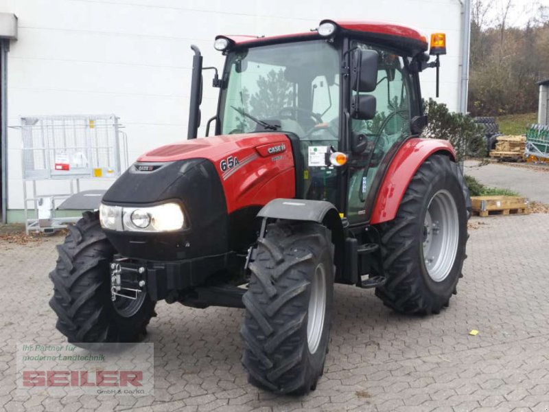 Traktor of the type Case IH Farmall 65 A, Neumaschine in Ansbach (Picture 1)