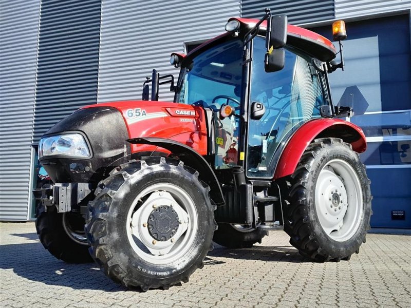 Traktor of the type Case IH Farmall 65A kun 616 timer, Gebrauchtmaschine in Horsens (Picture 1)