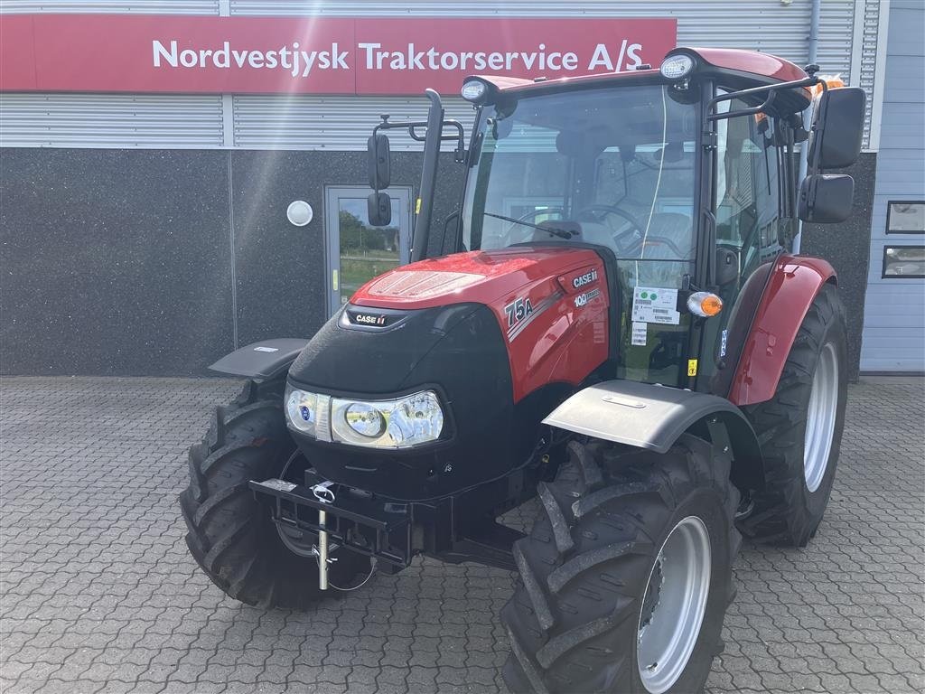 Traktor of the type Case IH Farmall 75 A Traktor., Gebrauchtmaschine in Hurup Thy (Picture 2)