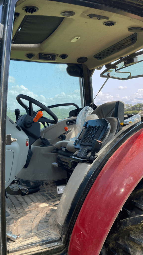 Traktor del tipo Case IH FARMALL 75 A, Gebrauchtmaschine en CINTHEAUX (Imagen 7)