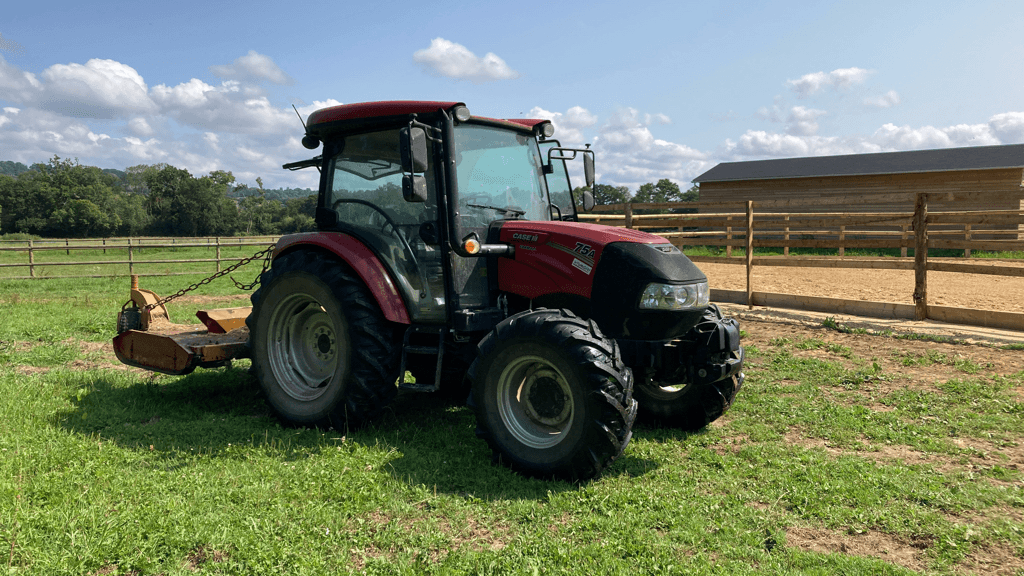 Traktor van het type Case IH FARMALL 75 A, Gebrauchtmaschine in CINTHEAUX (Foto 2)