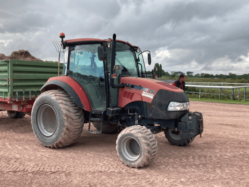 Traktor del tipo Case IH FARMALL 75 C, Gebrauchtmaschine en CINTHEAUX (Imagen 1)