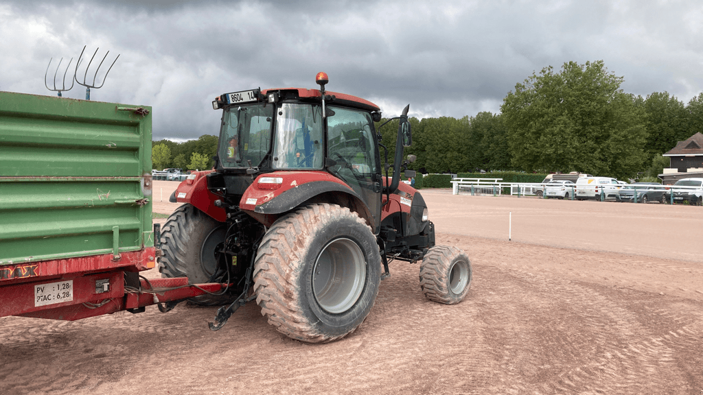 Traktor tip Case IH FARMALL 75 C, Gebrauchtmaschine in CINTHEAUX (Poză 2)