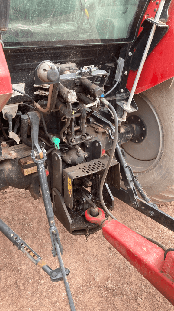 Traktor tip Case IH FARMALL 75 C, Gebrauchtmaschine in CINTHEAUX (Poză 10)