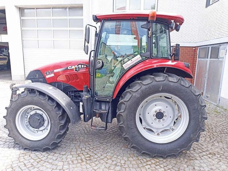 Traktor des Typs Case IH Farmall 85 A EP Allrad Basis, Gebrauchtmaschine in St. Marienkirchen (Bild 7)