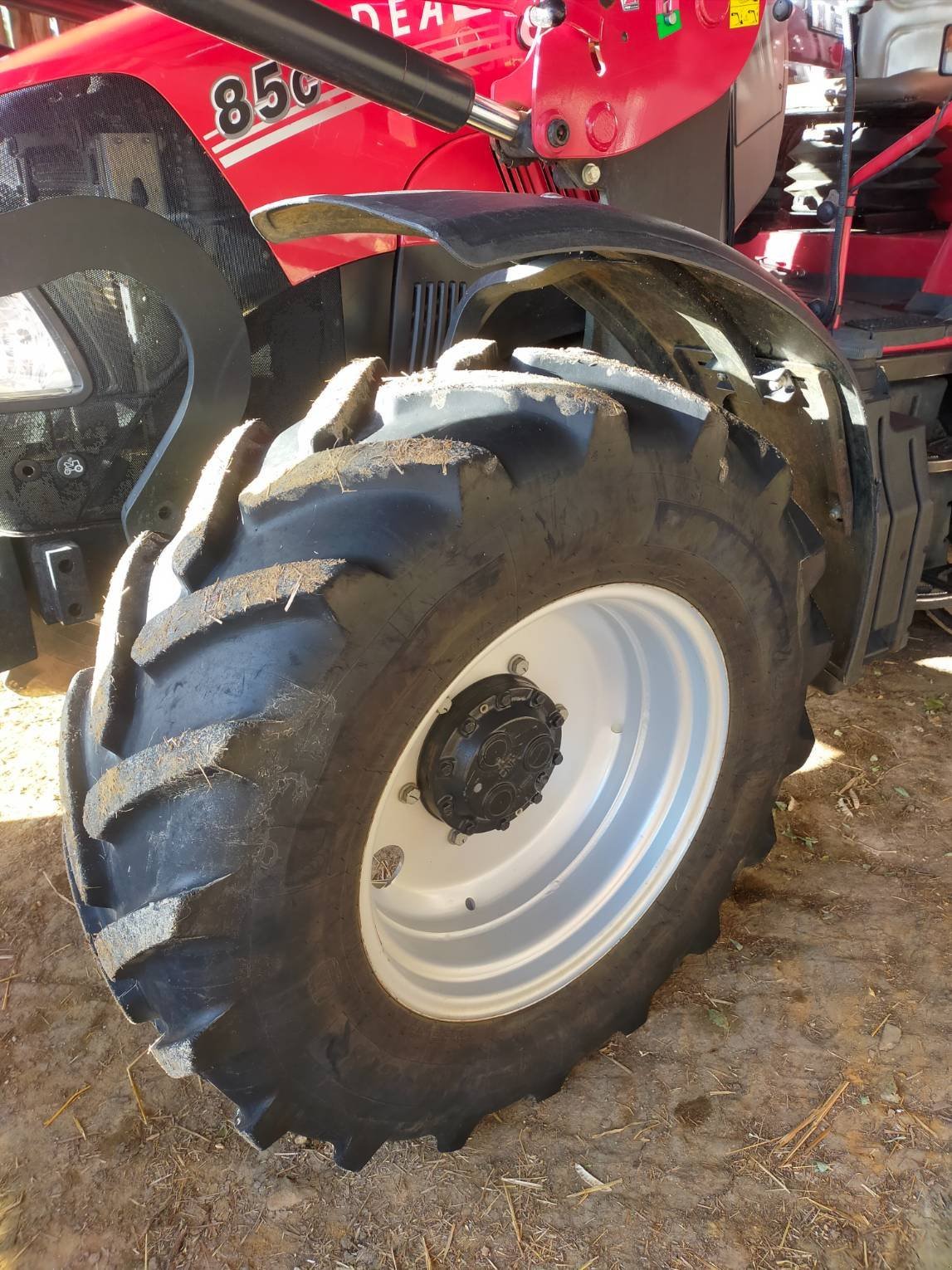 Traktor of the type Case IH Farmall 85 C, Gebrauchtmaschine in Le Horps (Picture 7)