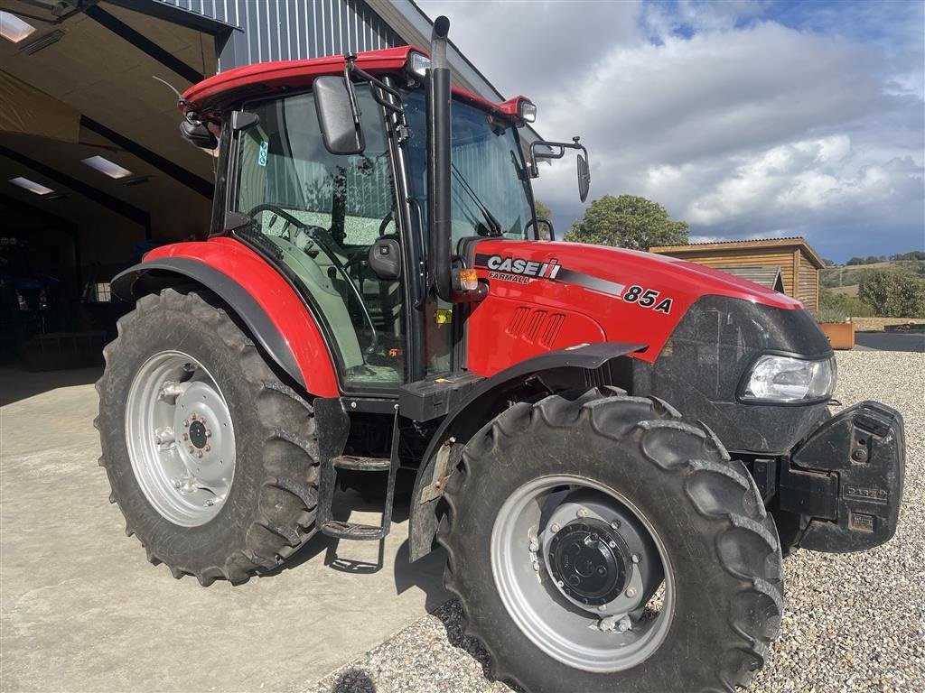 Traktor of the type Case IH Farmall 85A Kun 560 timer, Gebrauchtmaschine in Vejle (Picture 2)