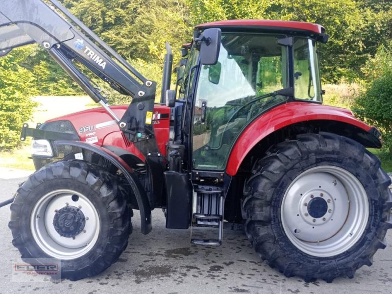 Traktor des Typs Case IH Farmall 95 U Pro, Gebrauchtmaschine in Tacherting