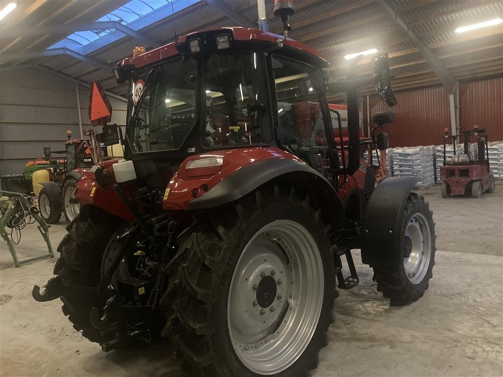 Traktor of the type Case IH Farmall 95C, Gebrauchtmaschine in Store Heddinge (Picture 3)