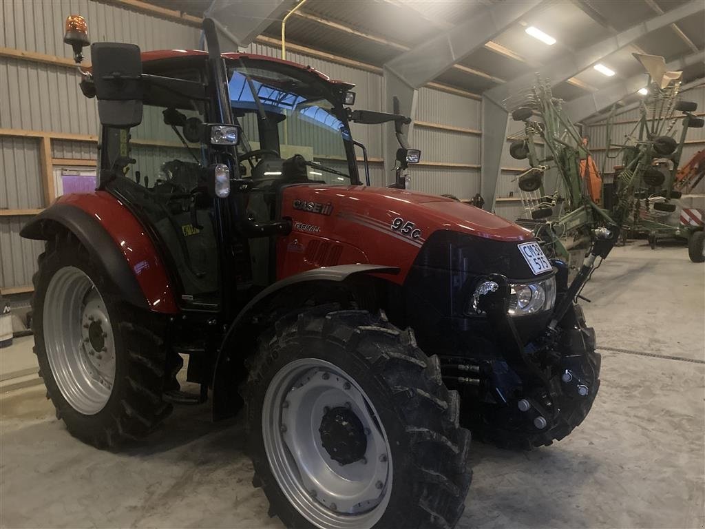 Traktor of the type Case IH Farmall 95C, Gebrauchtmaschine in Store Heddinge (Picture 2)