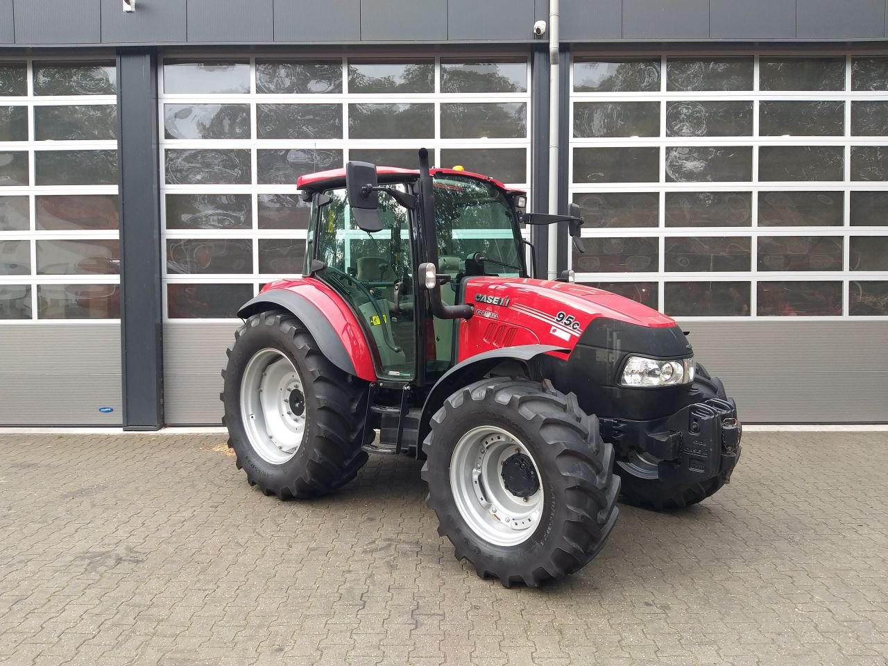 Traktor van het type Case IH Farmall 95C, Gebrauchtmaschine in Vilsteren (Foto 2)