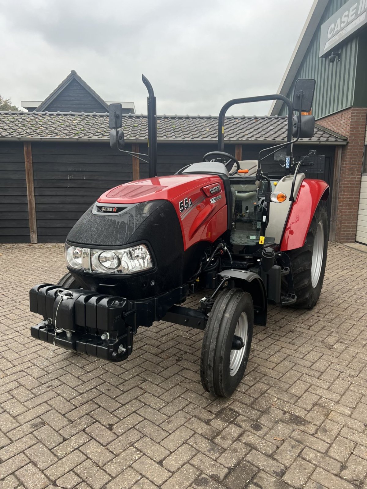 Traktor van het type Case IH farmall a55, Neumaschine in Putten (Foto 3)