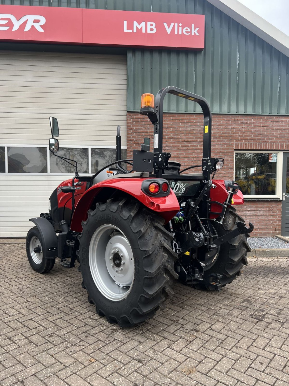 Traktor van het type Case IH farmall a55, Neumaschine in Putten (Foto 8)