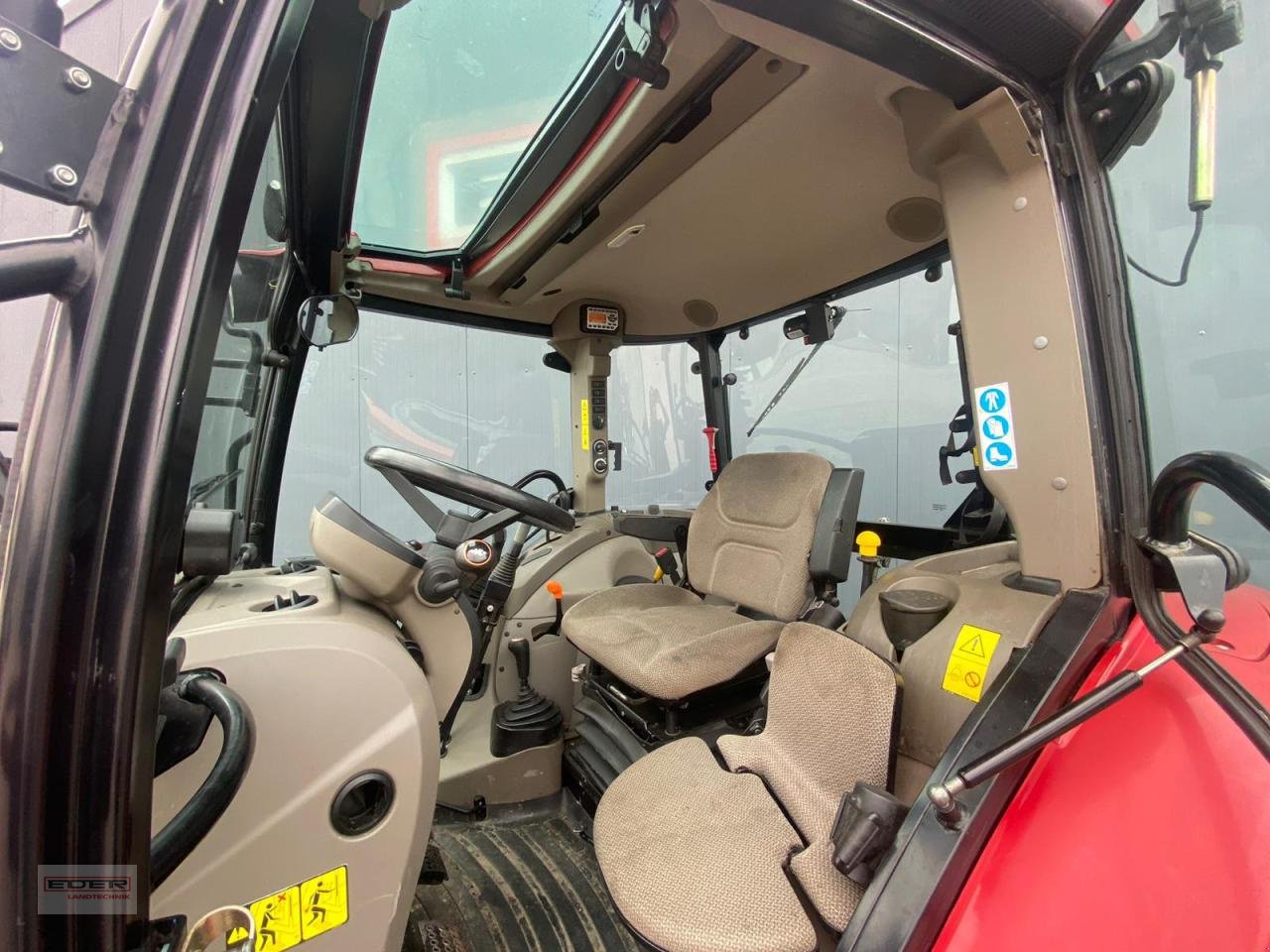 Traktor of the type Case IH Farmall C 75, Gebrauchtmaschine in Tuntenhausen (Picture 13)