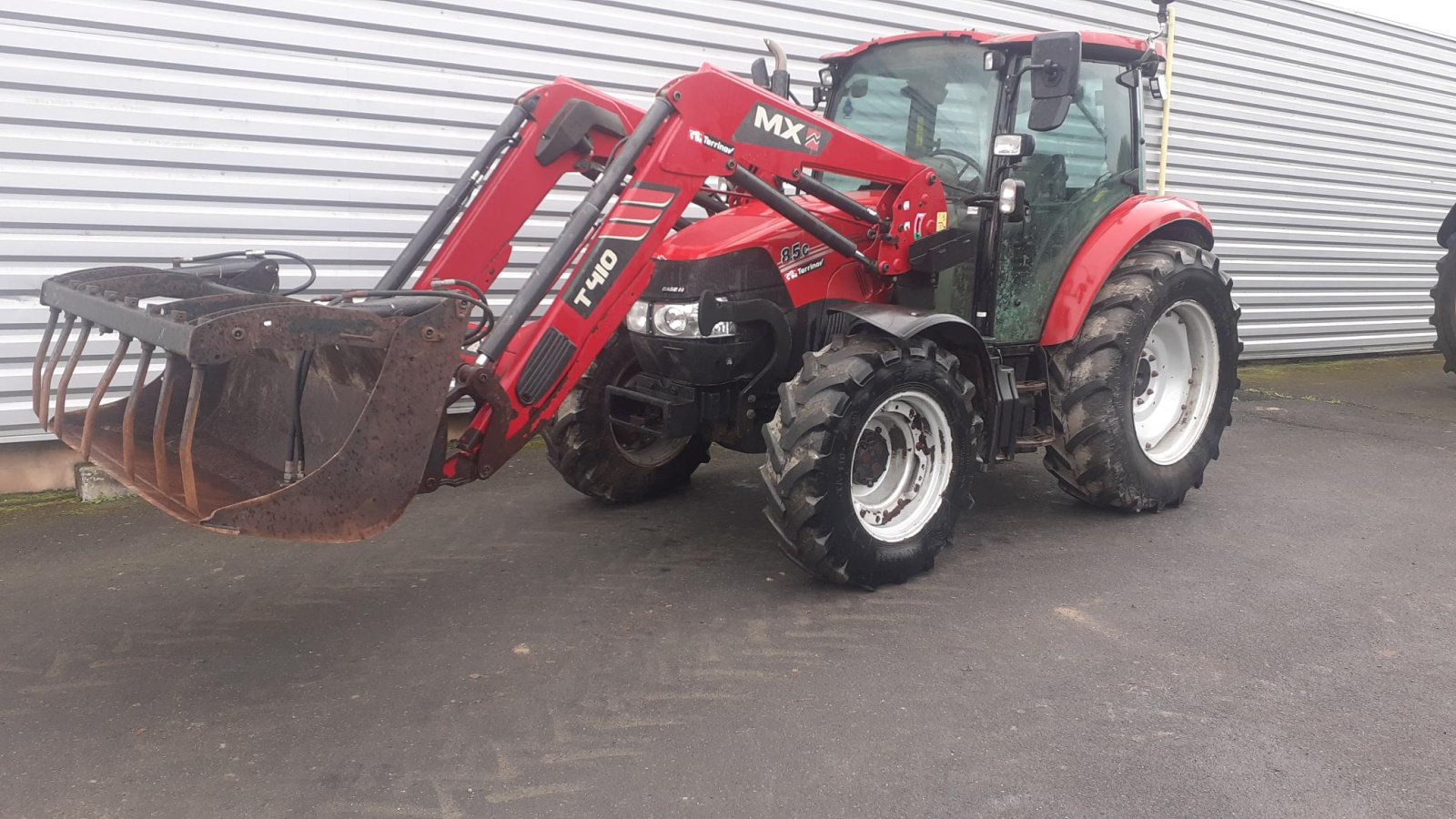 Traktor Türe ait Case IH FARMALL, Gebrauchtmaschine içinde Les Touches (resim 1)